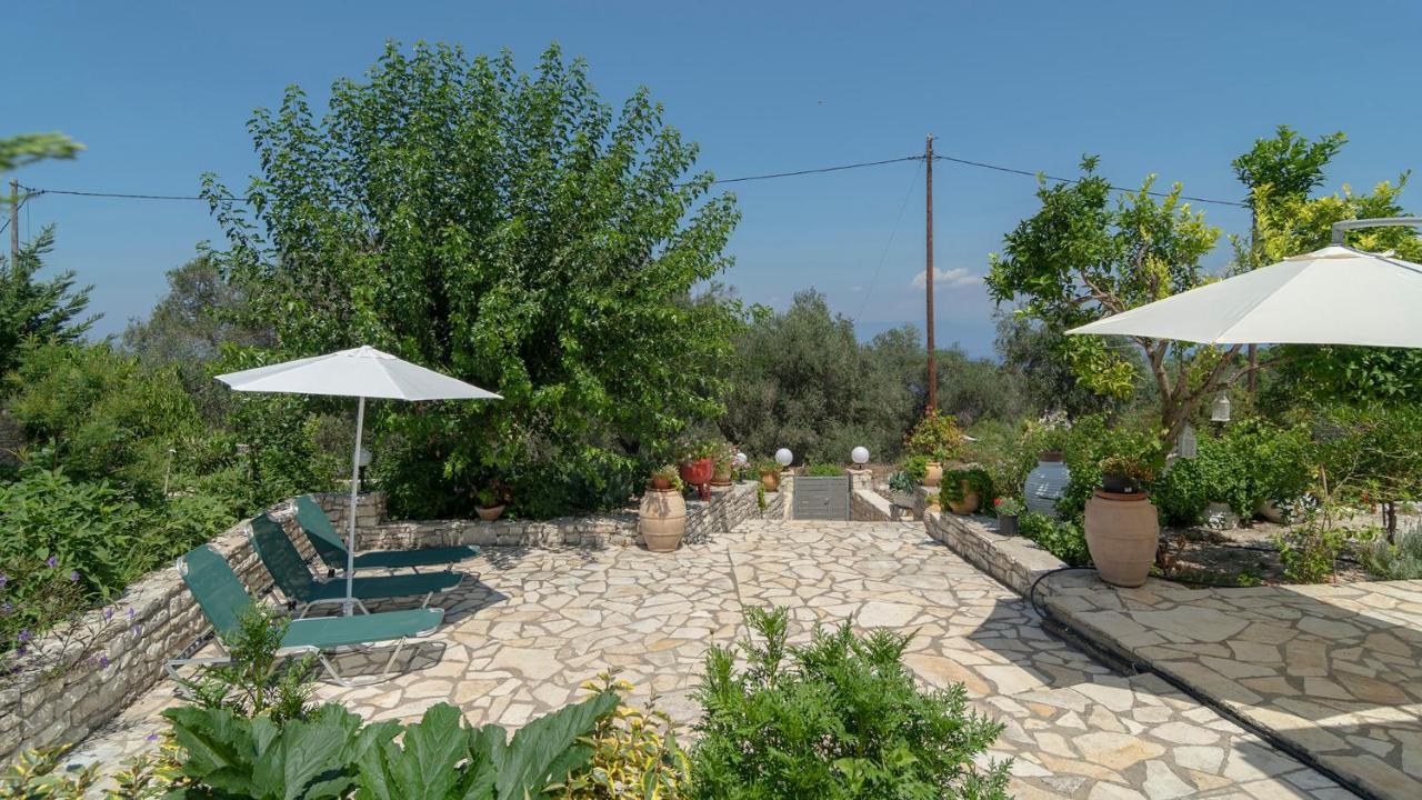 Emilios Stone House Villa Gaios Exteriör bild