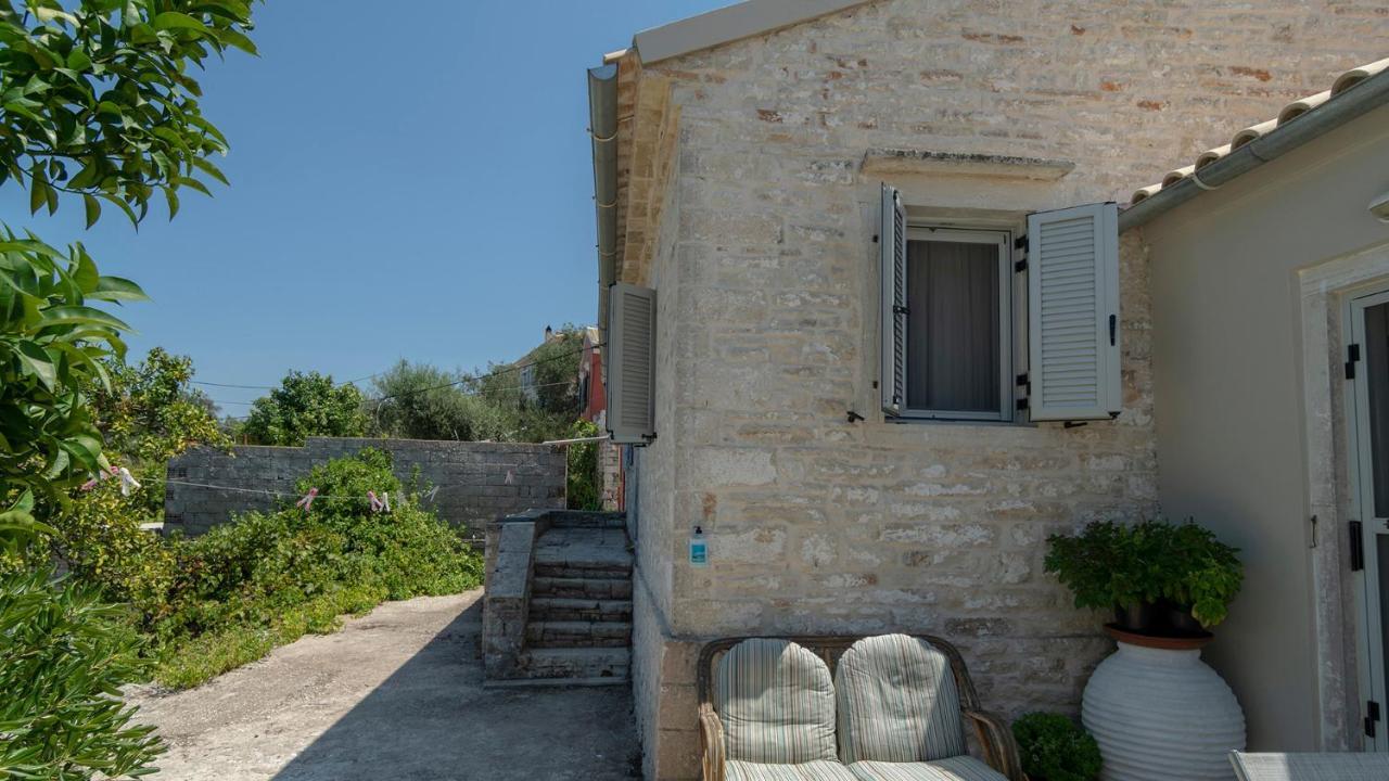 Emilios Stone House Villa Gaios Exteriör bild